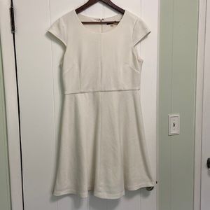 So comfortable cream Tommy Hilfiger cream dress!
